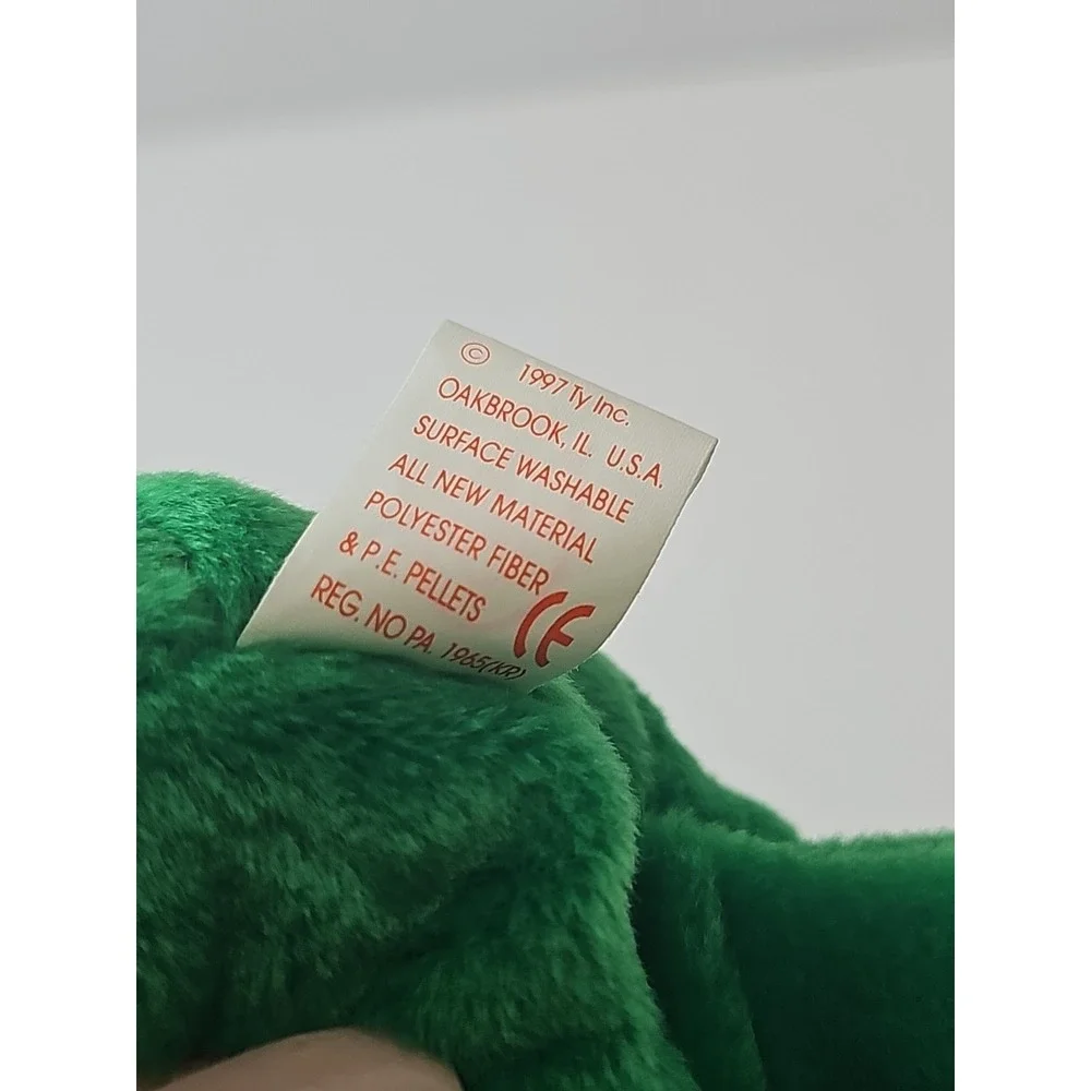 Ty Beanie Baby Erin The Bear‎ 1997 Retired Plush Toy (2)